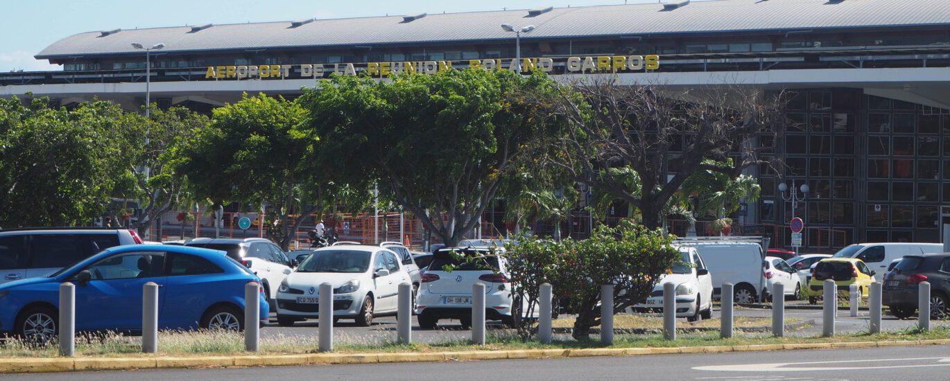 aéroport gillot roland garros