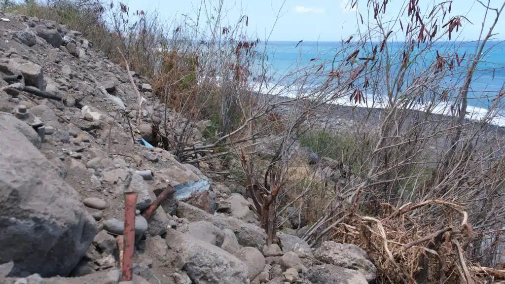 Exploitation d'une carrière marron au Port