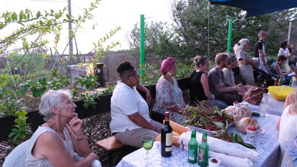 fête anniversaire un an parallèle sud les yourtes en scène saint-leu