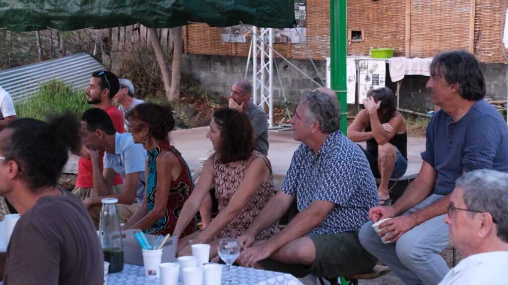 fête anniversaire un an parallèle sud les yourtes en scène saint-leu