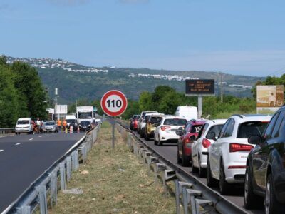 manif retraites barrage Savanna Saint-Paul jeudi 20 mars