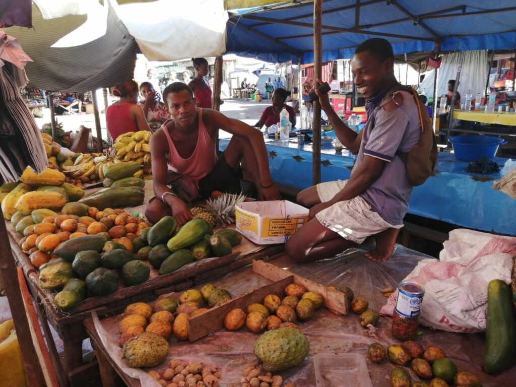 marché de Hell-Ville à Nosy Be (photo JSG mai 2023)