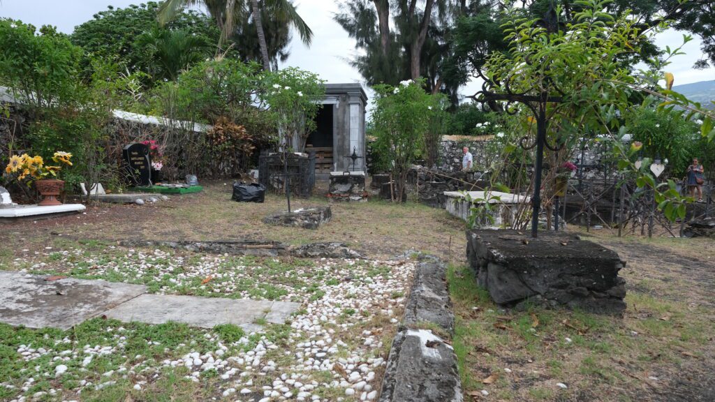 Cimetière marin de Saint-Paul Caveau Deleflie