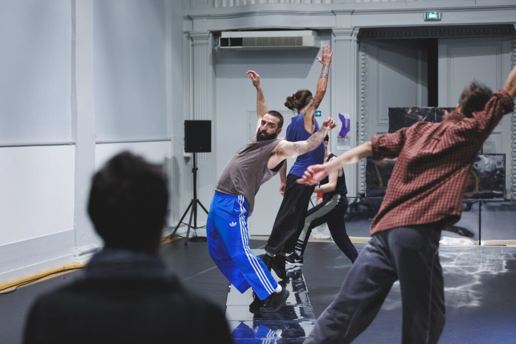 Soraya Thomas Cie Morphose Danse contemporaine Les Jupes