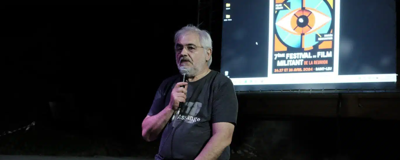 Viktor Dedaj conférencier festival films citoyens Yourtes Julian Assange