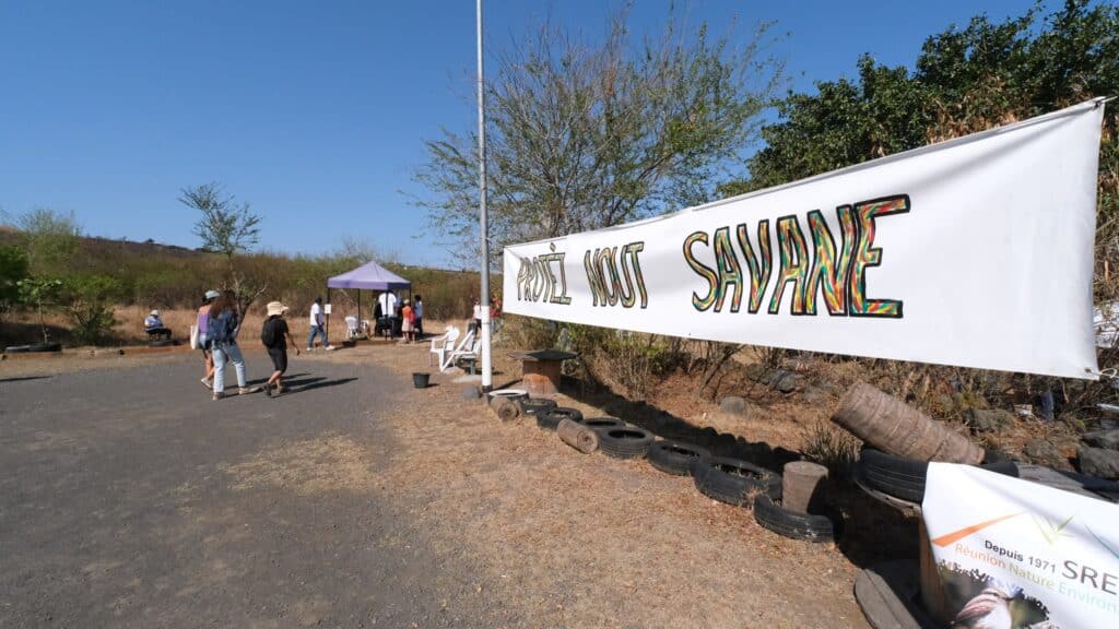 manifestation dans la savane Protège nout savane