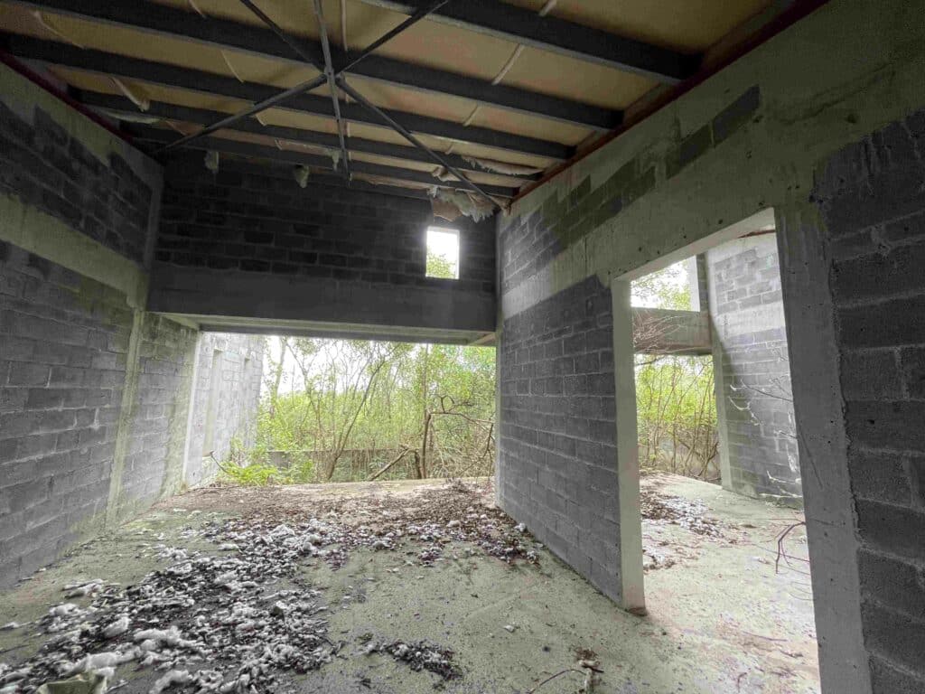 Visite des ruines de l'hôtel le Superbe à Saint-Philippe