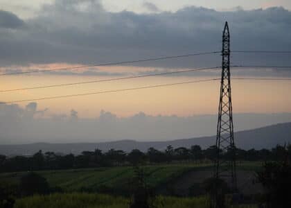 paysage du sud ligne électrique