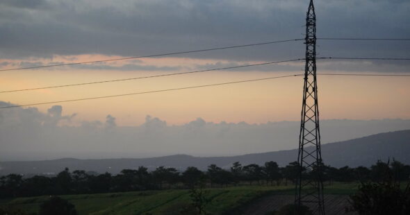 paysage du sud ligne électrique