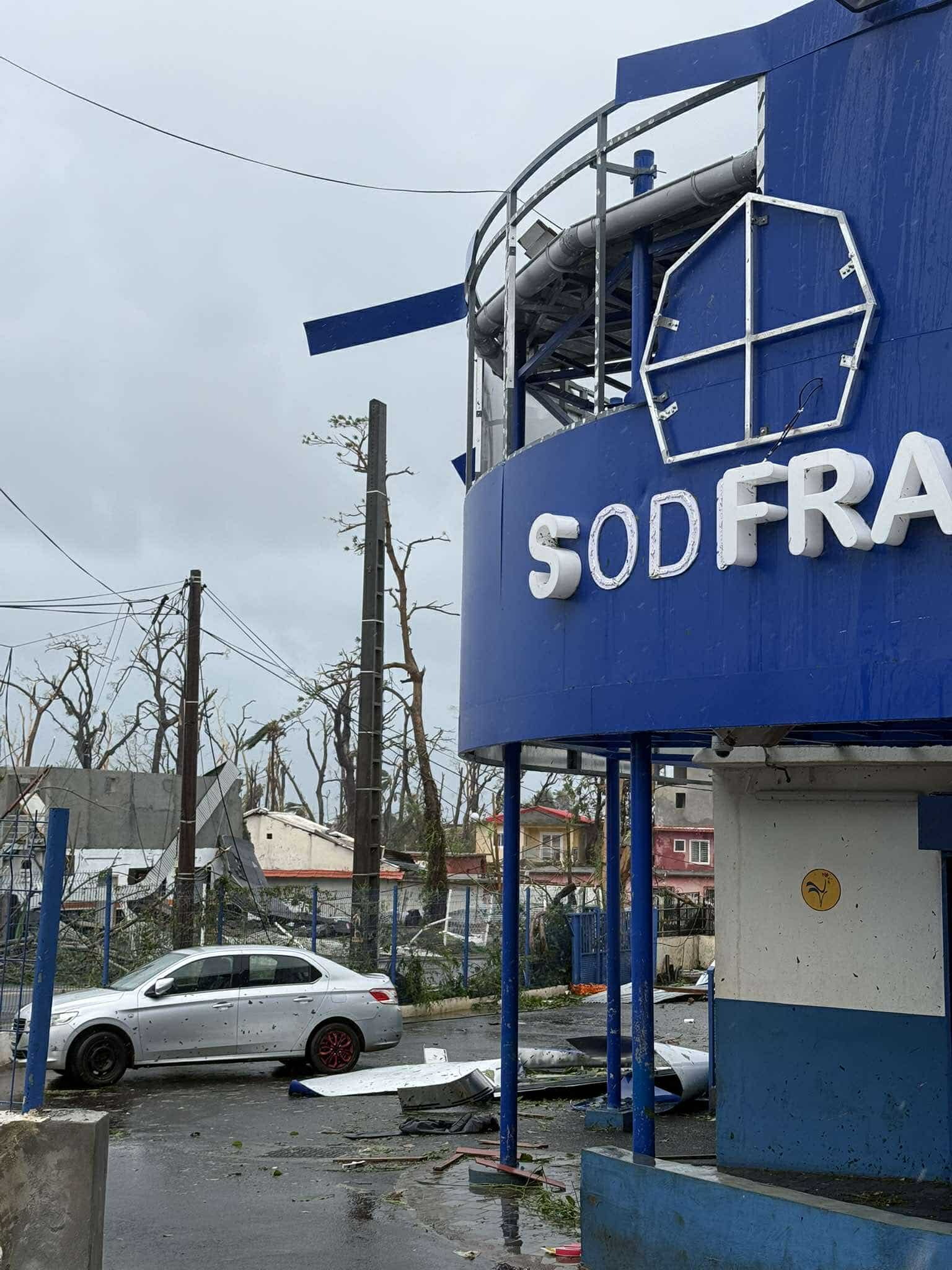 Cyclone Chido à Mayotte, dégâts de Tsingoni. Photo : Tom-Lou Cellier