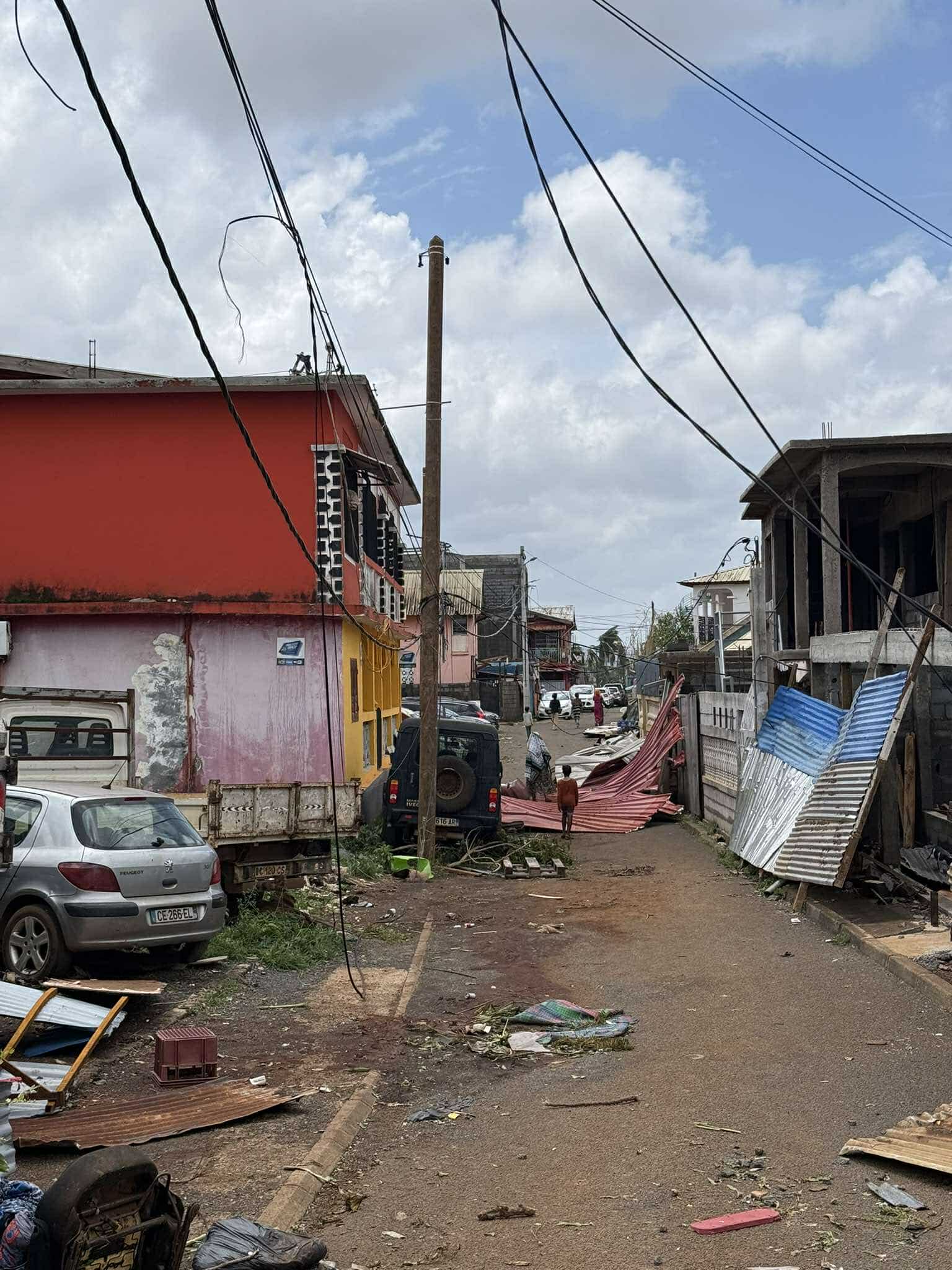 Cyclone Chido à Mayotte, dégâts de Tsingoni. Photo : Tom-Lou Cellier