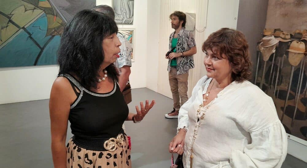 Lieu d'art contemporain LAC Roselyne Mengin (L.A.C.) et Sophie Hoarau (Hangart)