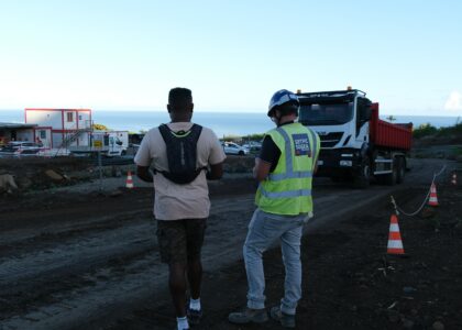 manifestation Emmanuel Dorla blocage chantier Zac Renaissance Tamarins Plateau-Caillou