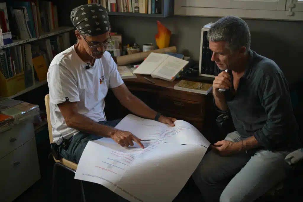 Rencontre avec l'historien Loran Hoarau. © Olivier Ceccaldi