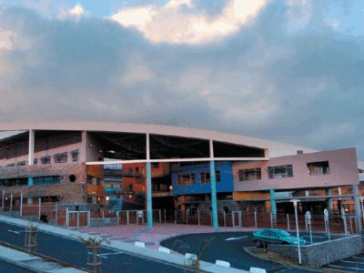 Lycée Pierre Lagourgue au Tampon.