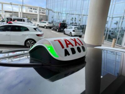 Logo taxi.