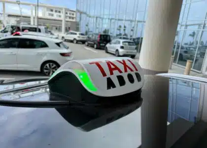 Logo taxi.