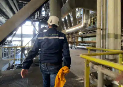 Visite de la centrale thermique Albioma du Gol avec Greoffroy Mercier, directeur régional électricité